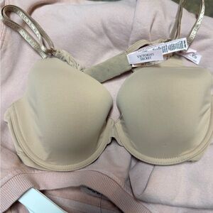Victoria's Secret Beige Nude T-Shirt Bra